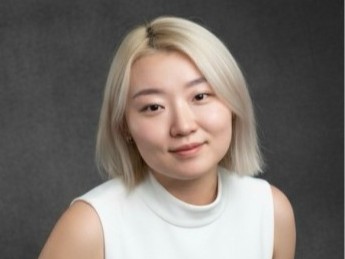 Jasmine Qi headshot