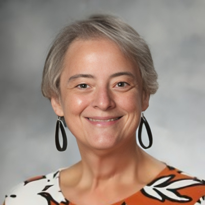 Becky Reeder head shot.