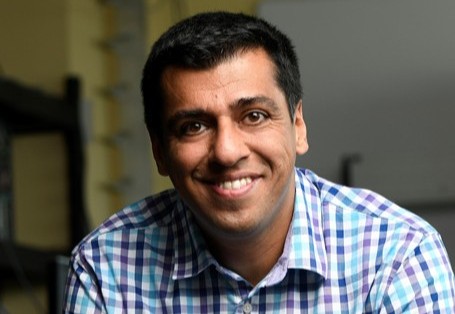 Dr. Roozbeh Sadeghian headshot